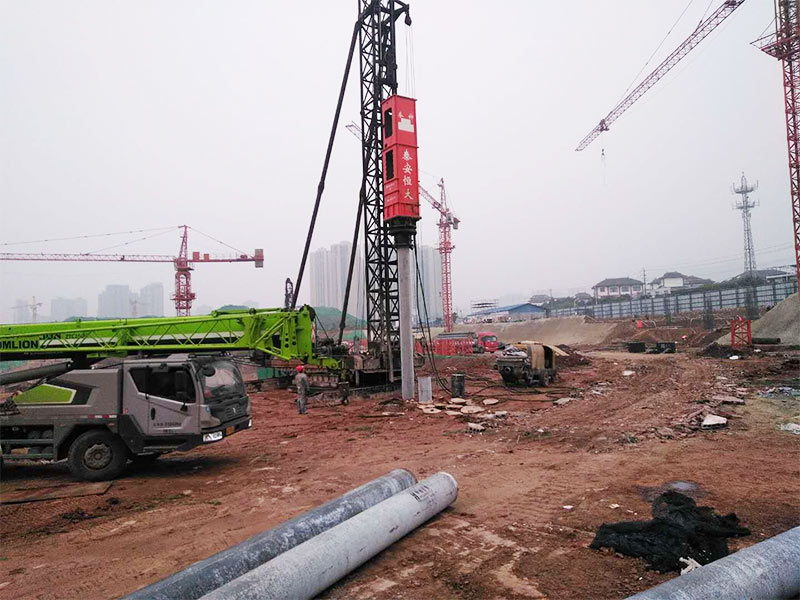 環(huán)保液壓打樁錘 環(huán)保液壓打樁錘